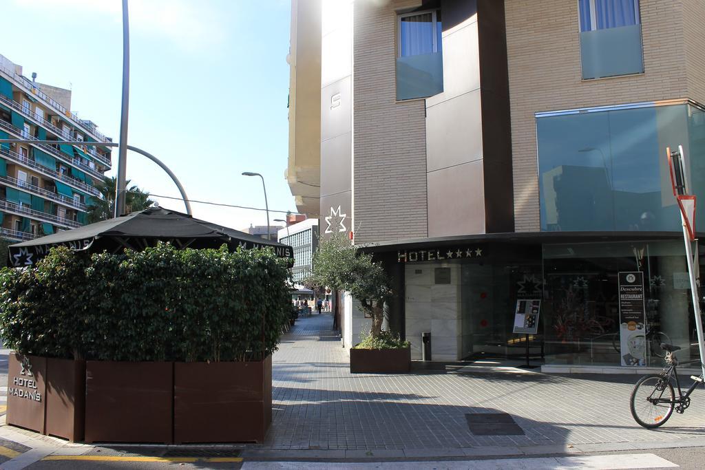 Hotel Madanis L'Hospitalet de Llobregat Ngoại thất bức ảnh